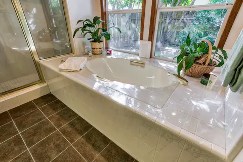 2053 Imelda Ct, Redding, CA 96001 photo 9