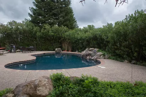 3591 Americana Way, Redding, CA 96003 photo 6