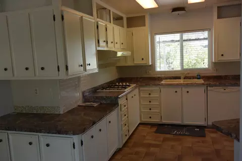 1159 Fox Den Dr, Redding, CA 96003 photo 5