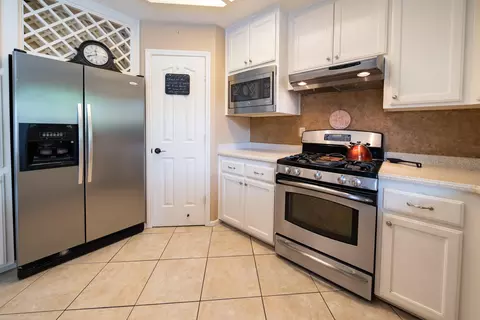 2335 Hope Ln, Redding, CA 96003 photo 9