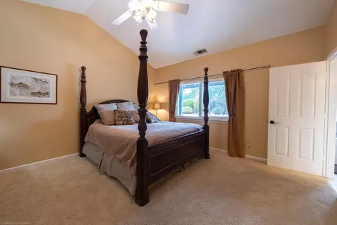 2335 Hope Ln, Redding, CA 96003 photo 14