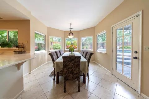 2335 Hope Ln, Redding, CA 96003 photo 11