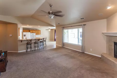 2773 Garnet Ct, Redding, CA 96001 photo 5