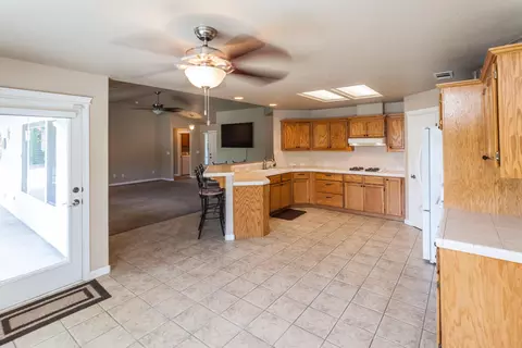 2773 Garnet Ct, Redding, CA 96001 photo 8
