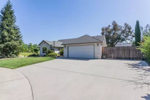 2773 Garnet Ct, Redding, CA 96001 photo 4