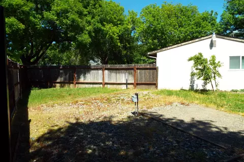 2154 Paris Ave, Redding, CA 96001 photo 17