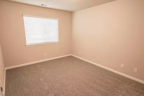 644 Valleybrook Dr, Redding, CA 96003 photo 9