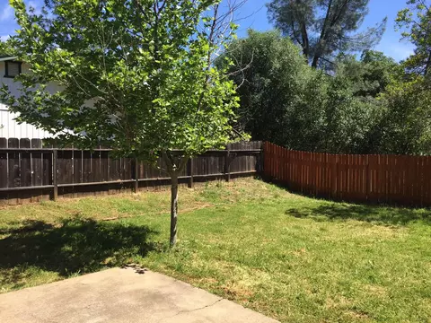 2105 Jessica Way, Redding, CA 96002 photo 8