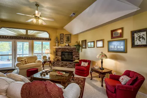 244 Vintage Path, Redding, CA 96003 photo 3