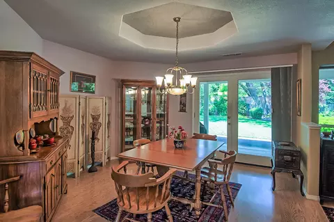 6631 Riata Dr, Redding, CA 96002 photo 13