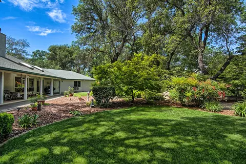 6631 Riata Dr, Redding, CA 96002 photo 46