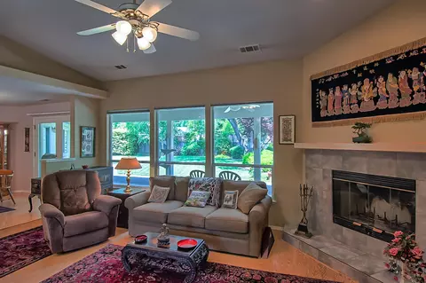 6631 Riata Dr, Redding, CA 96002 photo 10