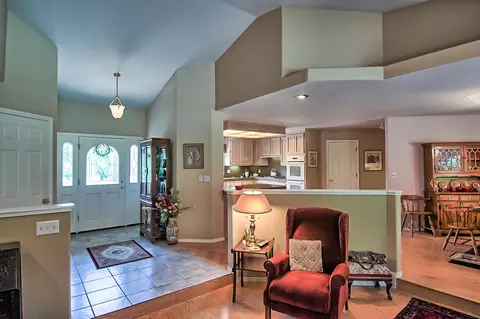 6631 Riata Dr, Redding, CA 96002 photo 8