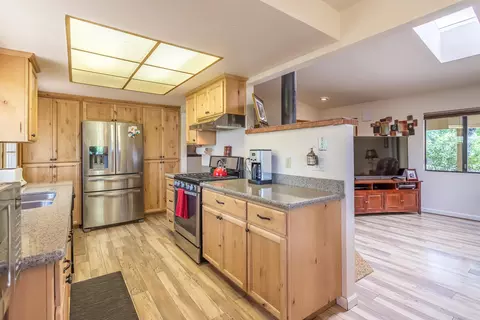 21019 Red Hawk Ln, Redding, CA 96003 photo 7