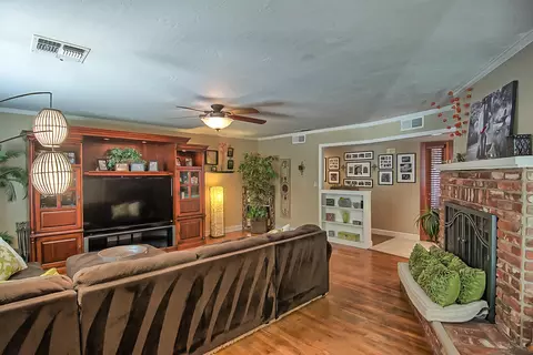 577 Rafael St, Redding, CA 96002 photo 9