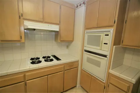 11446 Wales Dr, Redding, CA 96003 photo 9