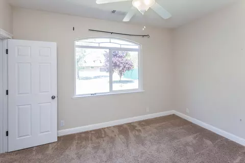 4925 Cedars Rd, Redding, CA 96001 photo 10