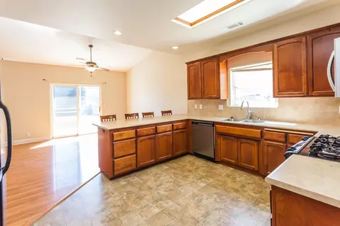 4925 Cedars Rd, Redding, CA 96001 photo 7