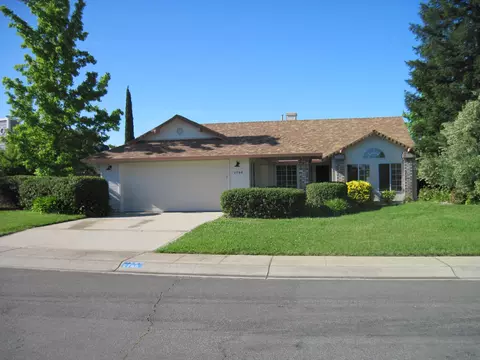 2780 Howard Dr, Redding, CA 96001 photo 2