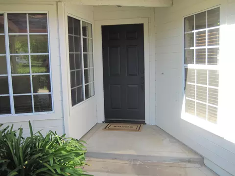 2780 Howard Dr, Redding, CA 96001 photo 4