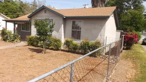 2747 Leland Ave, Redding, CA 96001 photo 2