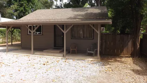 2809 Leland Ave, Redding, CA 96001 photo 2