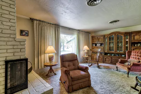 4552 Alta Mesa Dr, Redding, CA 96002 photo 4