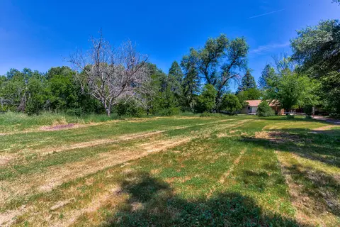 4552 Alta Mesa Dr, Redding, CA 96002 photo 22