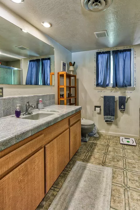 4552 Alta Mesa Dr, Redding, CA 96002 photo 14