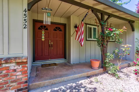 4552 Alta Mesa Dr, Redding, CA 96002 photo 2