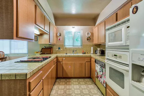 4552 Alta Mesa Dr, Redding, CA 96002 photo 6