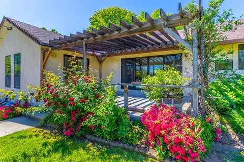 2884 Howard Dr, Redding, CA 96001 photo 33