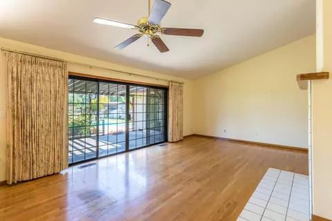 2884 Howard Dr, Redding, CA 96001 photo 11