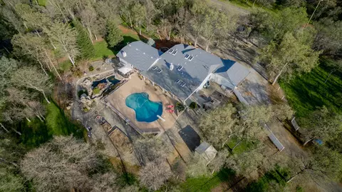 15756 Montgomery Ranch Rd, Redding, CA 96001 photo 1