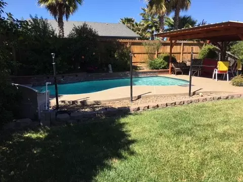 1972 Yahi Ln, Redding, CA 96002 photo 3
