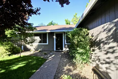 3819 Sunwood Dr, Redding, CA 96002 photo 1