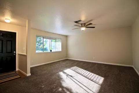 3819 Sunwood Dr, Redding, CA 96002 photo 3
