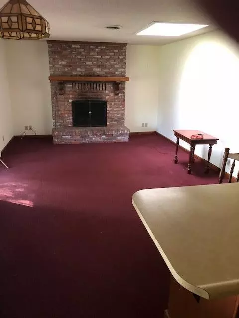 9754 Old Oregon Trl, Redding, CA 96003 photo 2