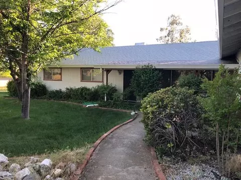 9754 Old Oregon Trl, Redding, CA 96003 photo 1