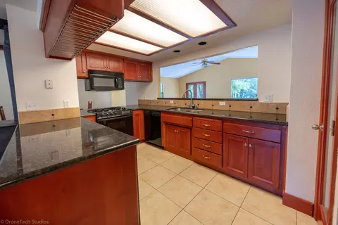 20211 Los Palos Dr, Redding, CA 96003 photo 7