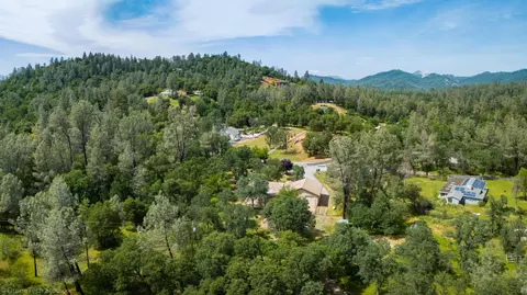 20211 Los Palos Dr, Redding, CA 96003 photo 37