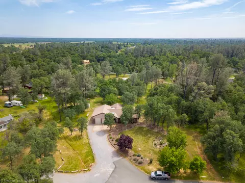 20211 Los Palos Dr, Redding, CA 96003 photo 58