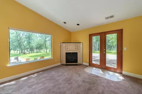 20211 Los Palos Dr, Redding, CA 96003 photo 17