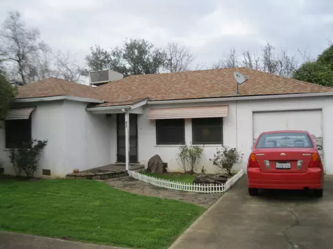 827 West St, Redding, CA 96001 photo 1