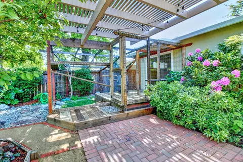 750 Gold St, Redding, CA 96001 photo 31