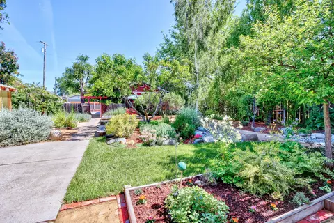 750 Gold St, Redding, CA 96001 photo 30