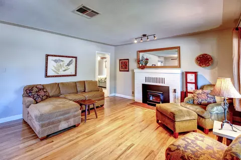 750 Gold St, Redding, CA 96001 photo 9