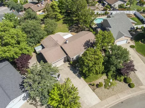 4377 Carlow Way, Redding, CA 96001 photo 2