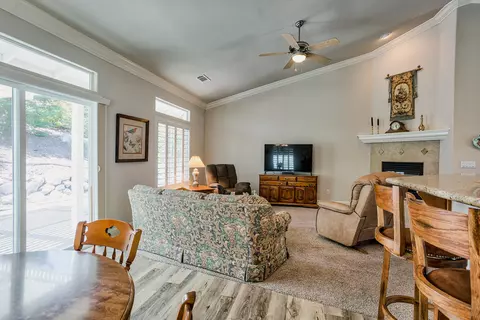 486 River Park Dr, Redding, CA 96003 photo 15