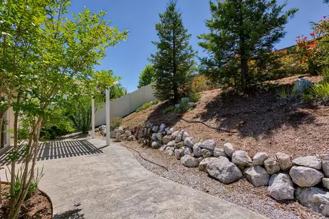486 River Park Dr, Redding, CA 96003 photo 37